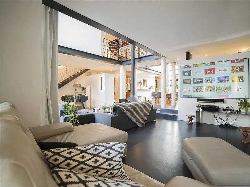 Villa La Grange Emnitan - Maison De Ville Moderne Pour 12P Fetes Interdites Saint-Genis-Pouilly